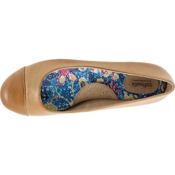 SoftWalk Napa Comfort Leather Ballet Flat - Picture 2 of 5